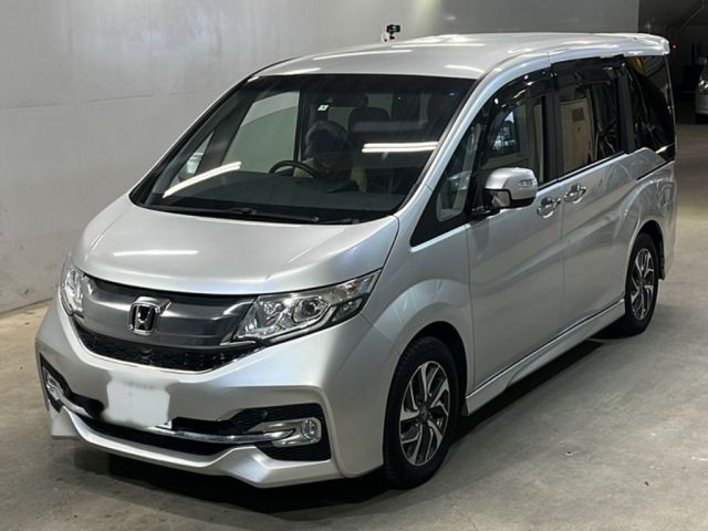 671 Honda Step wagon RP3 2015 г. (KCAA Fukuoka)